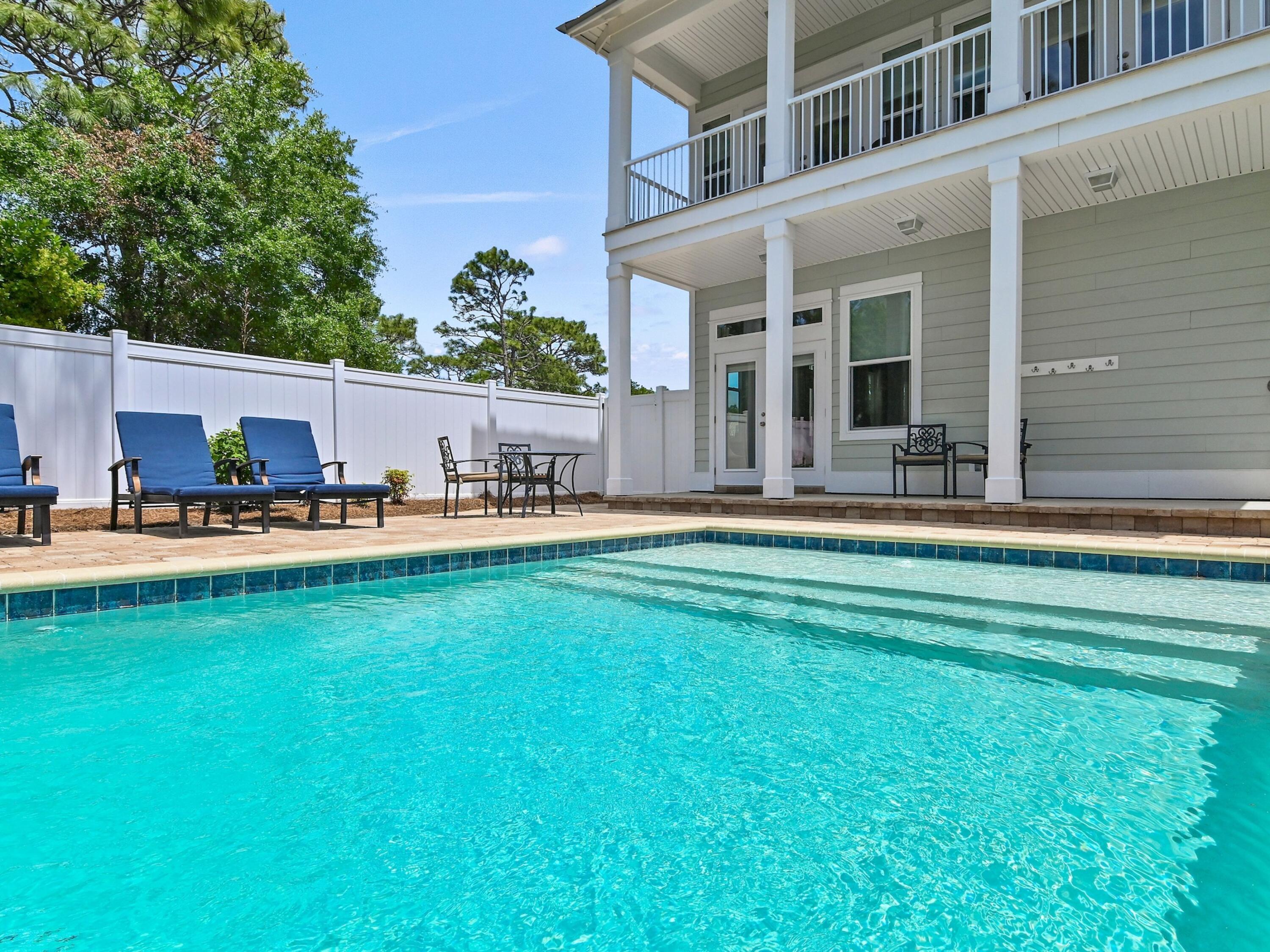 GULF SHORE MANOR - Residential
