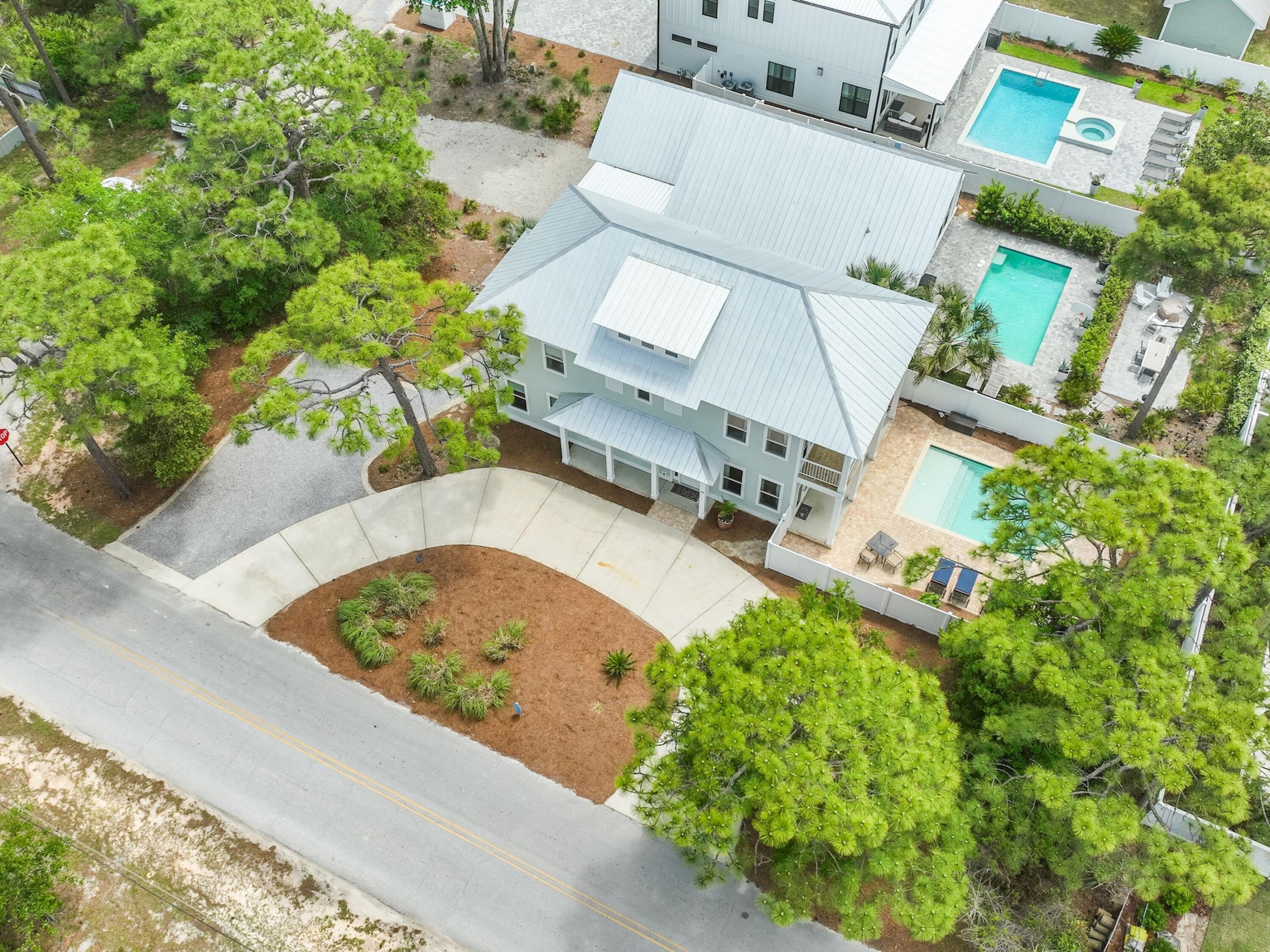 GULF SHORE MANOR - Residential