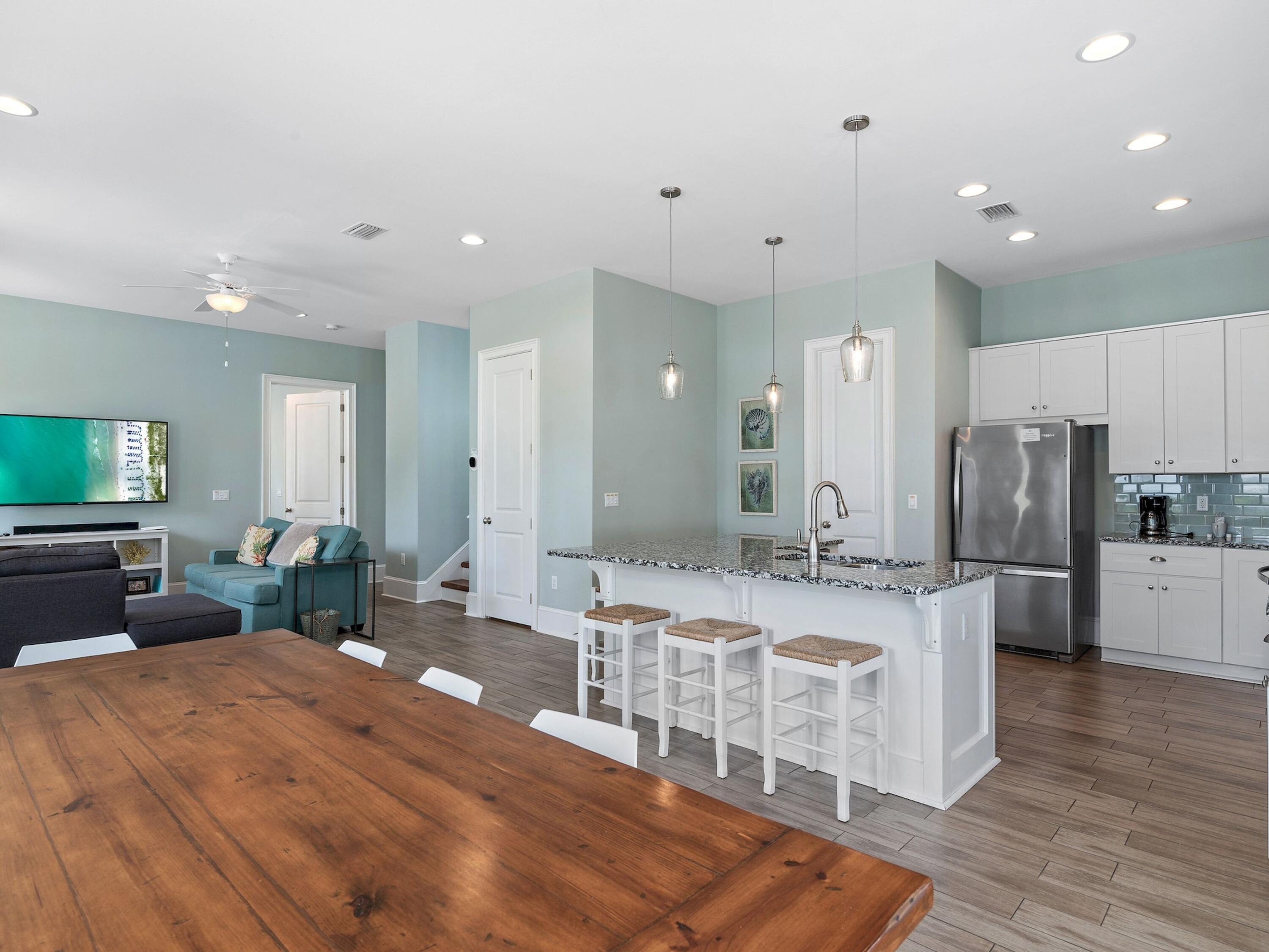 GULF SHORE MANOR - Residential