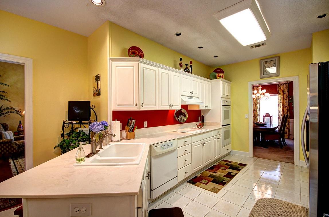WINDSOR FOREST - Residential