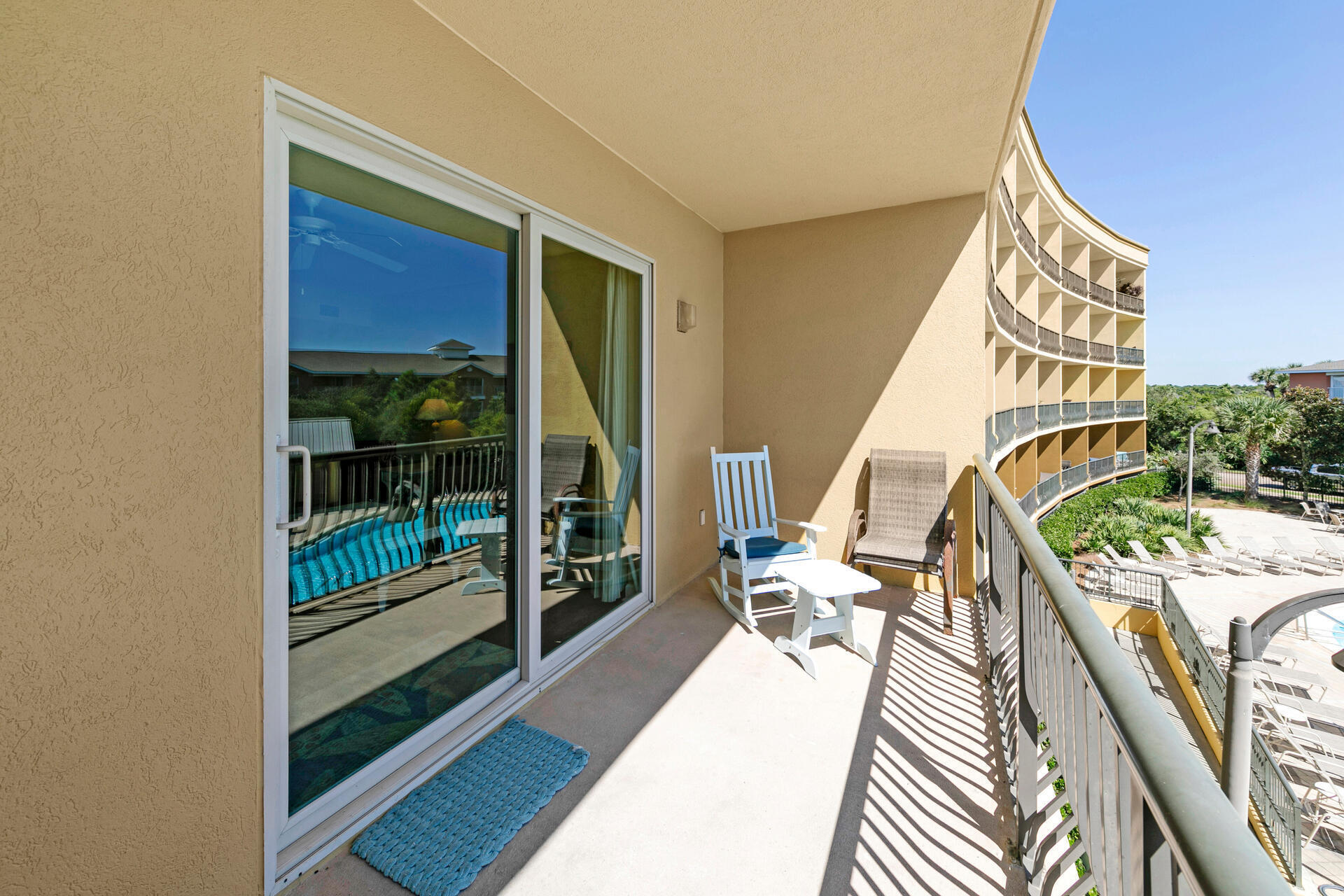 BEACH RESORT - Residential