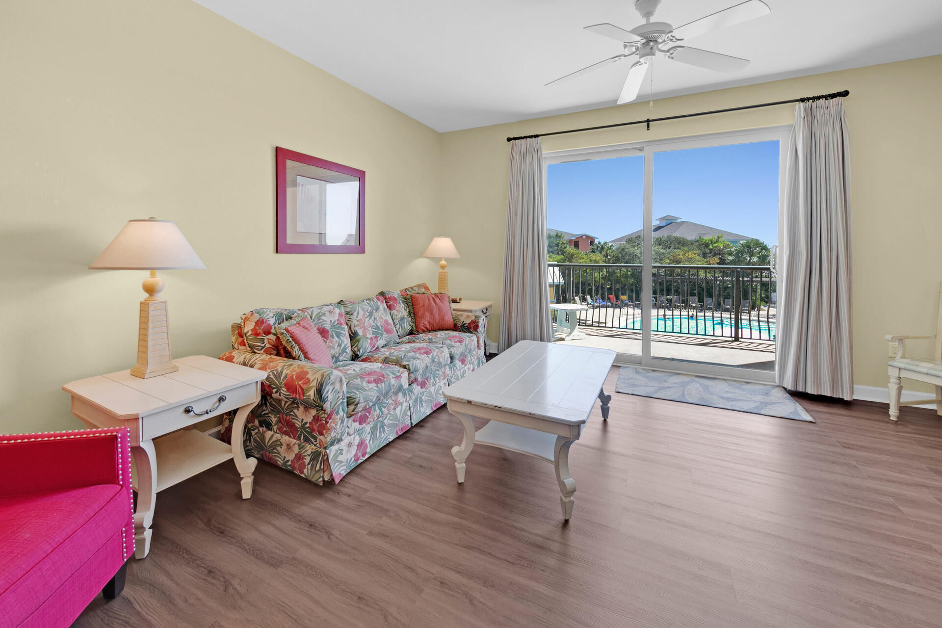BEACH RESORT - Residential