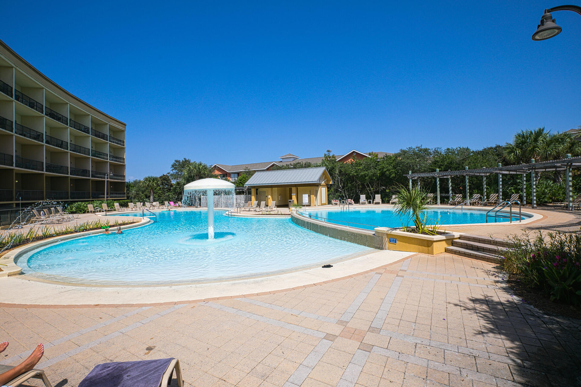BEACH RESORT - Residential