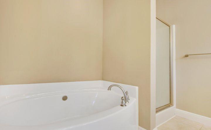 ROSEMONT S/D - Residential Lease