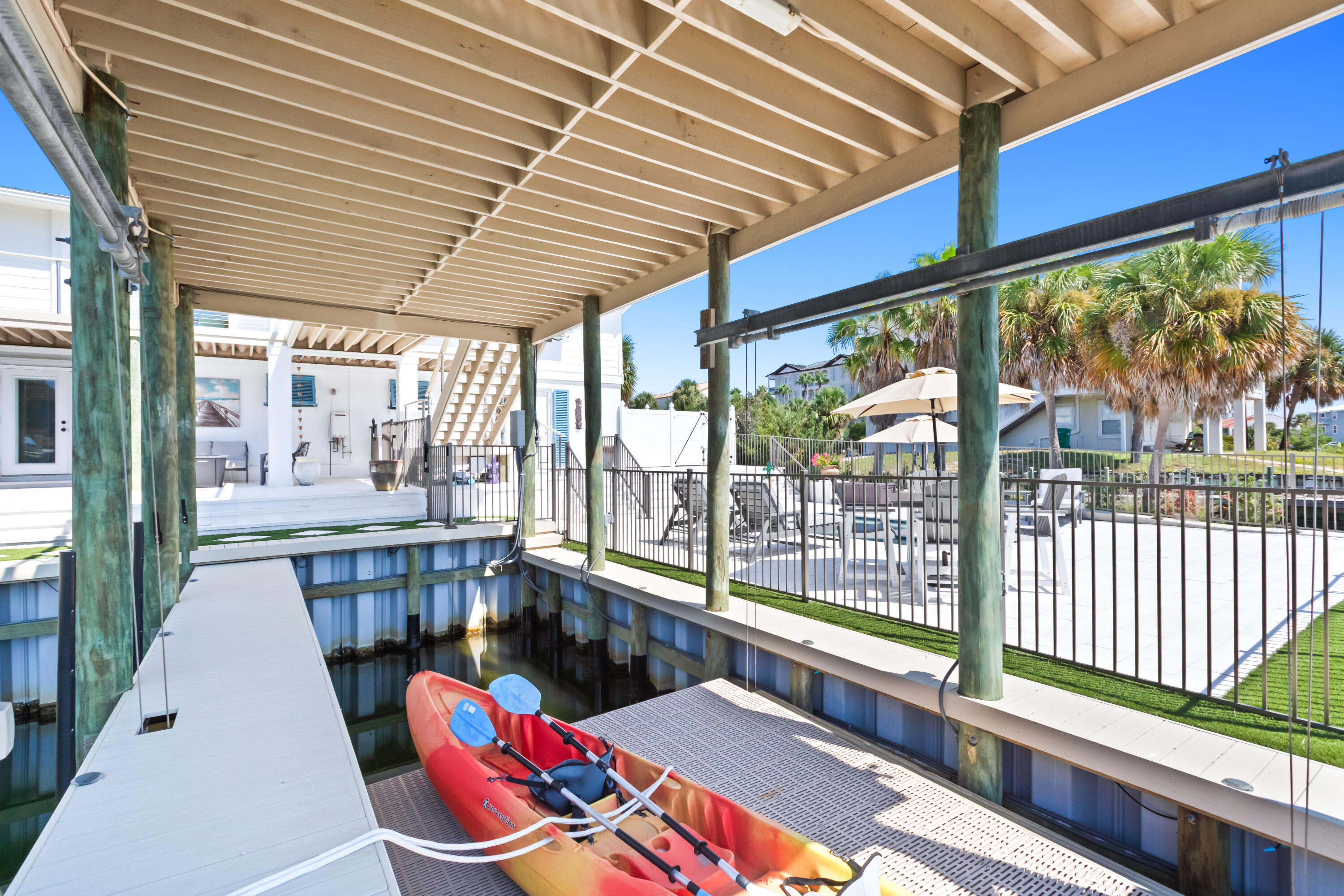 HOLIDAY ISLE - Residential