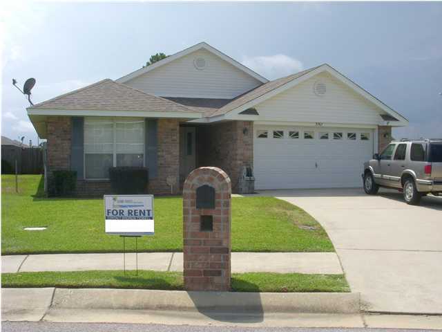 Great home centrally located in Gulf Breeze near shopping and restaurants. Home is a short drive to the Santa Rosa Sound and the beautiful beaches on the Gulf of Mexico. Home is privacy fenced and located on a cul-de-sac so there is no through traffic. The Tiger Park Sports Complex is adjacent to this property. Brand new A/C system installed in 2013 for energy efficiency. Great layout with 2 living areas and 2 dining areas. Large master suite has separate closets for storage. Call today to schedule your appointment to view this home.