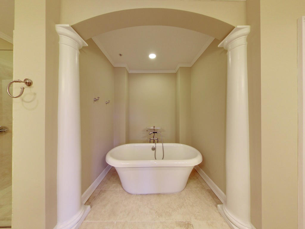 ONE WATER PLACE AT KELLY PLANTATION - Residential