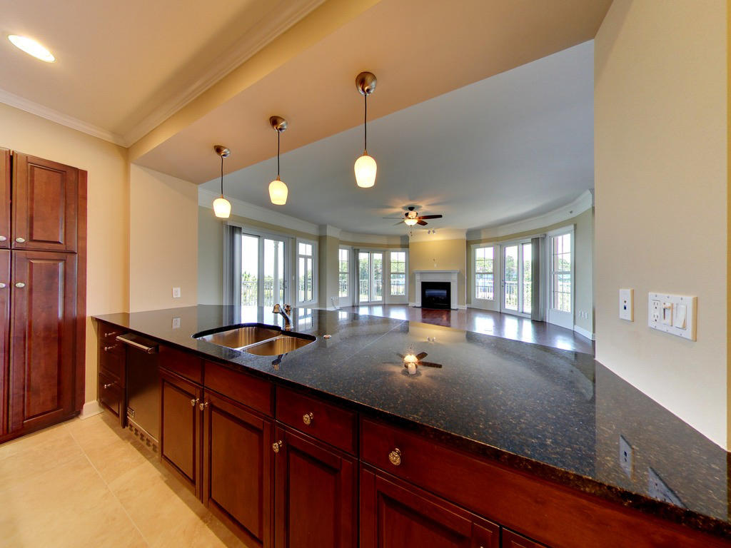 ONE WATER PLACE AT KELLY PLANTATION - Residential