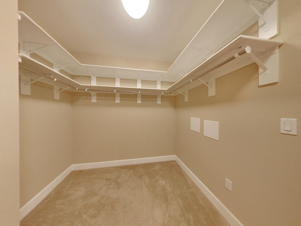 ONE WATER PLACE AT KELLY PLANTATION - Residential