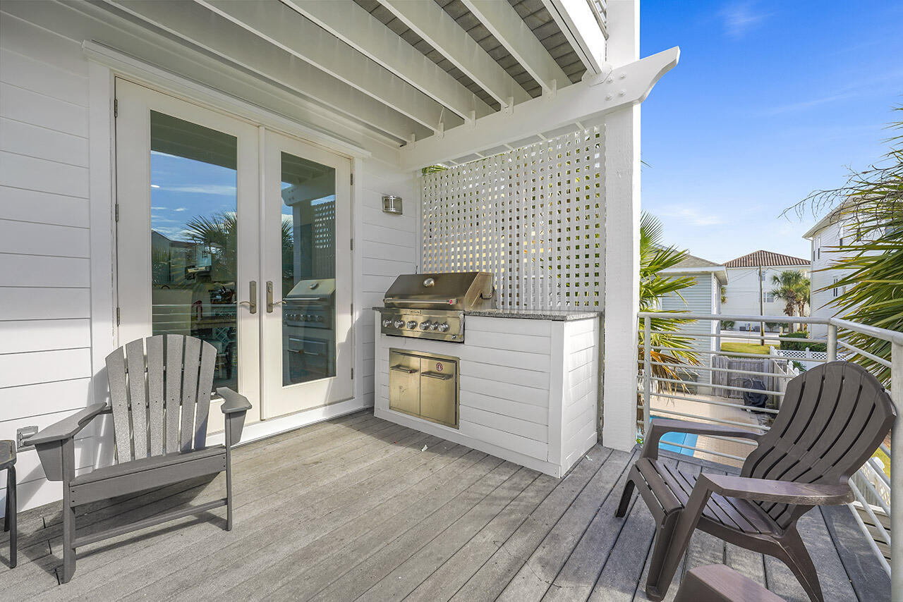 SNOW DRIFT BEACH - Residential