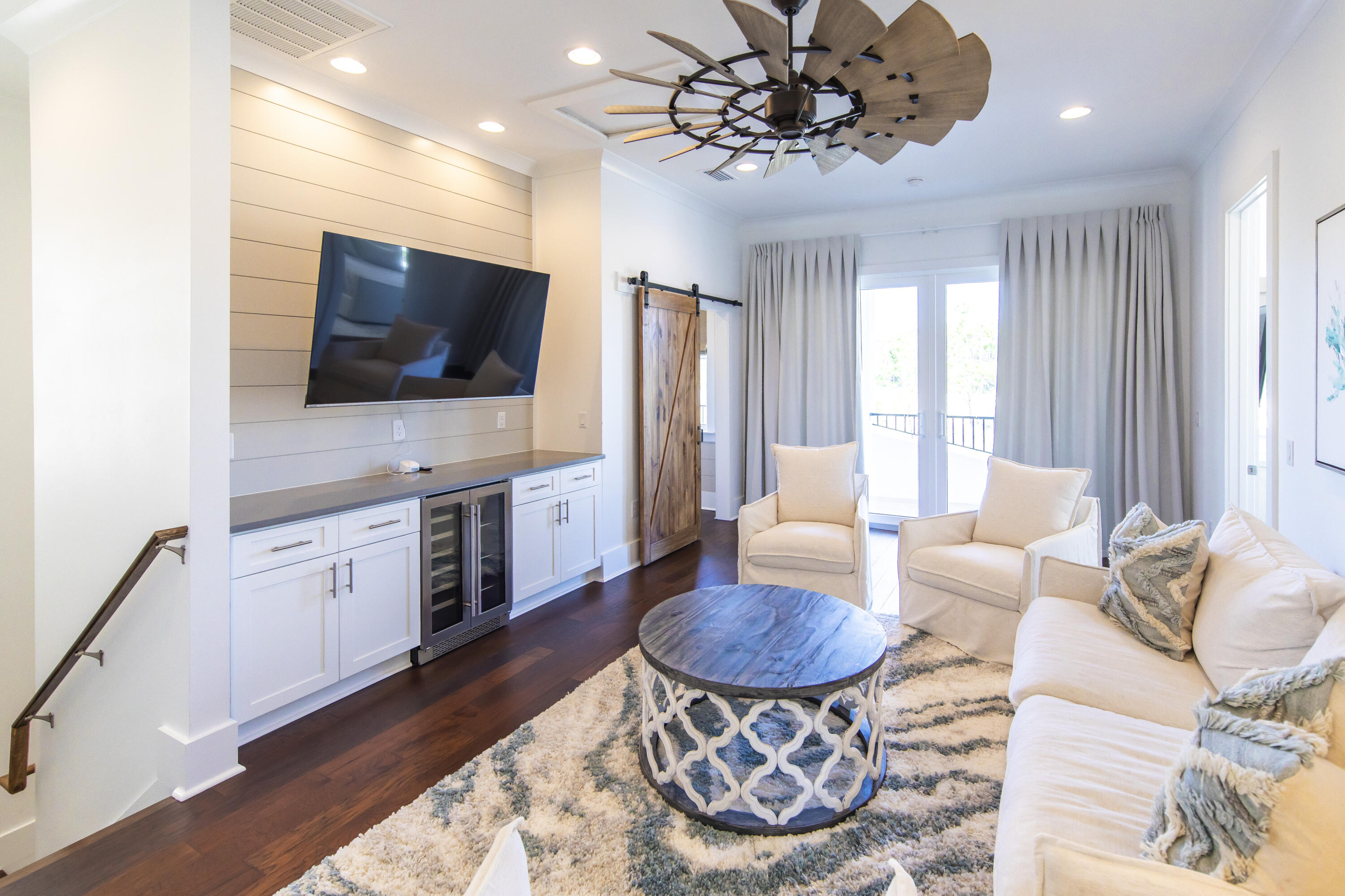 THE COVE - Residential