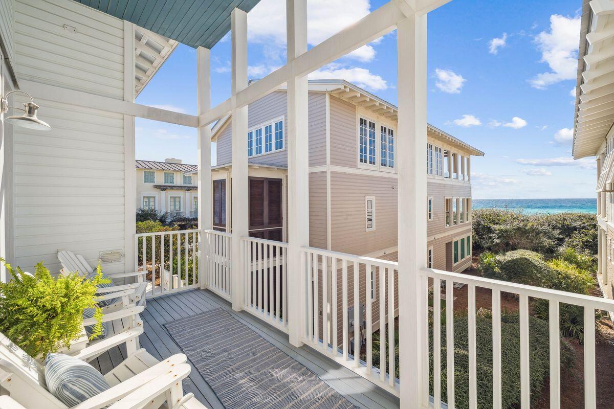 SEASIDE 11 - Residential