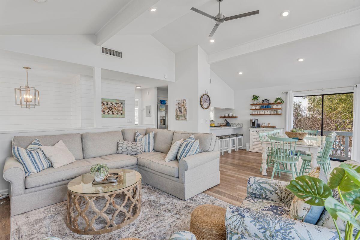 HOLIDAY ISLE - Residential