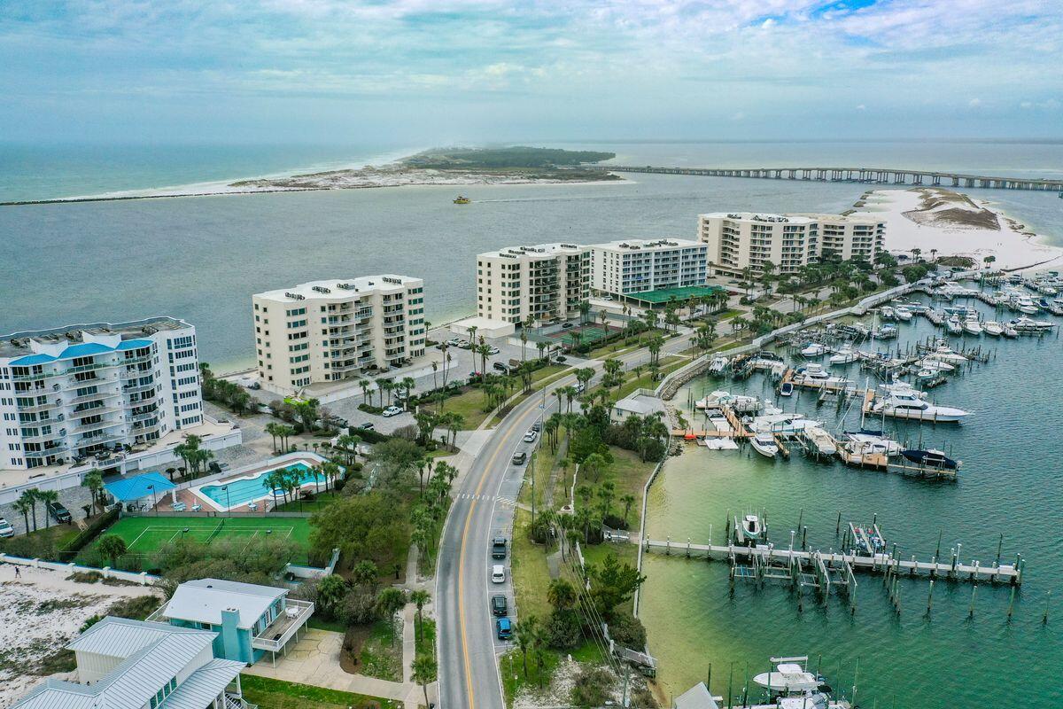 HOLIDAY ISLE - Residential