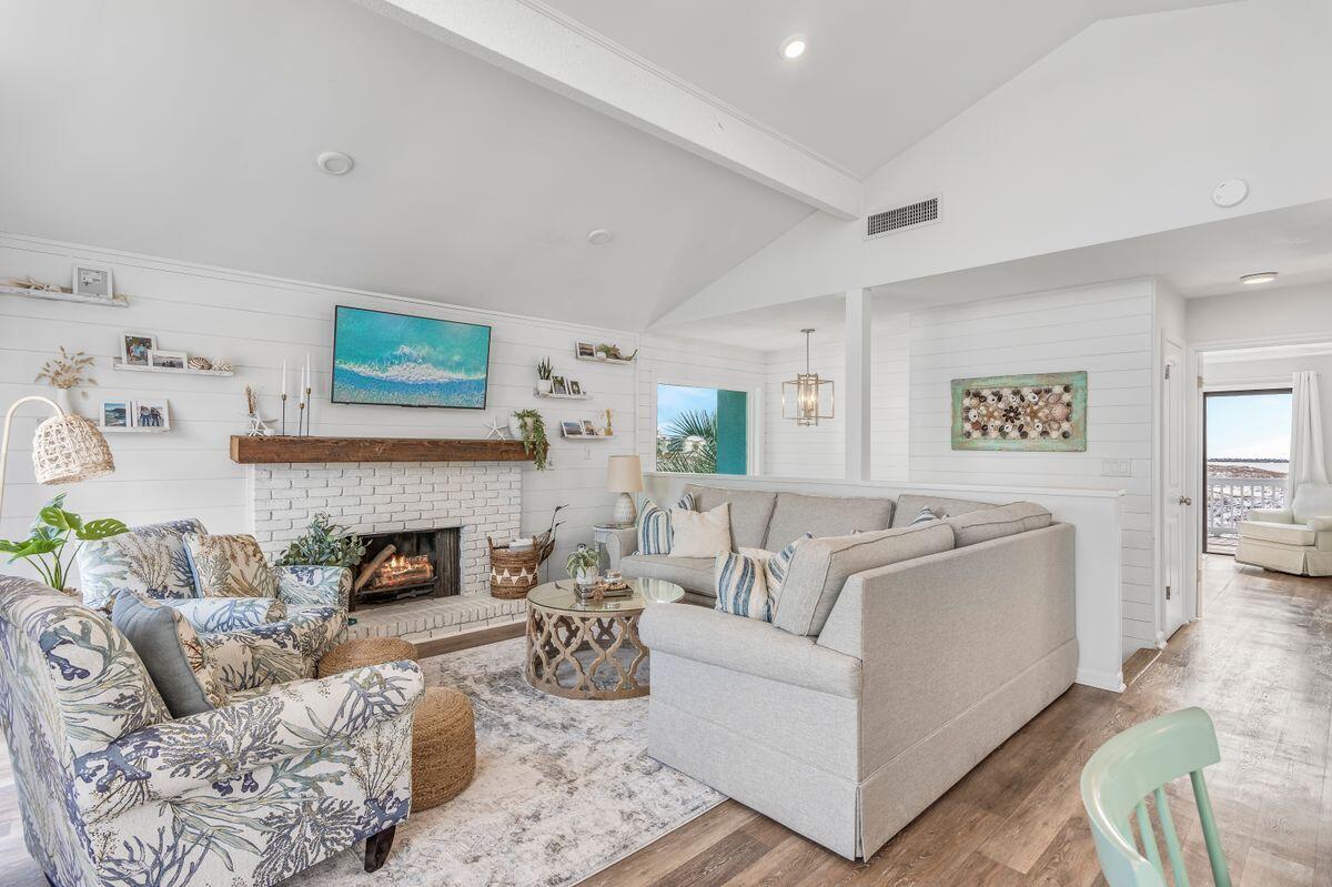 HOLIDAY ISLE - Residential