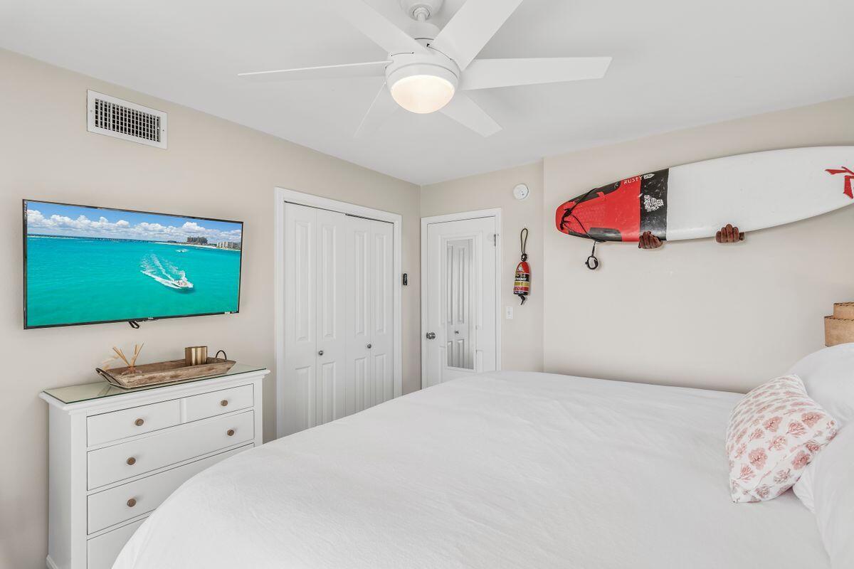 HOLIDAY ISLE - Residential