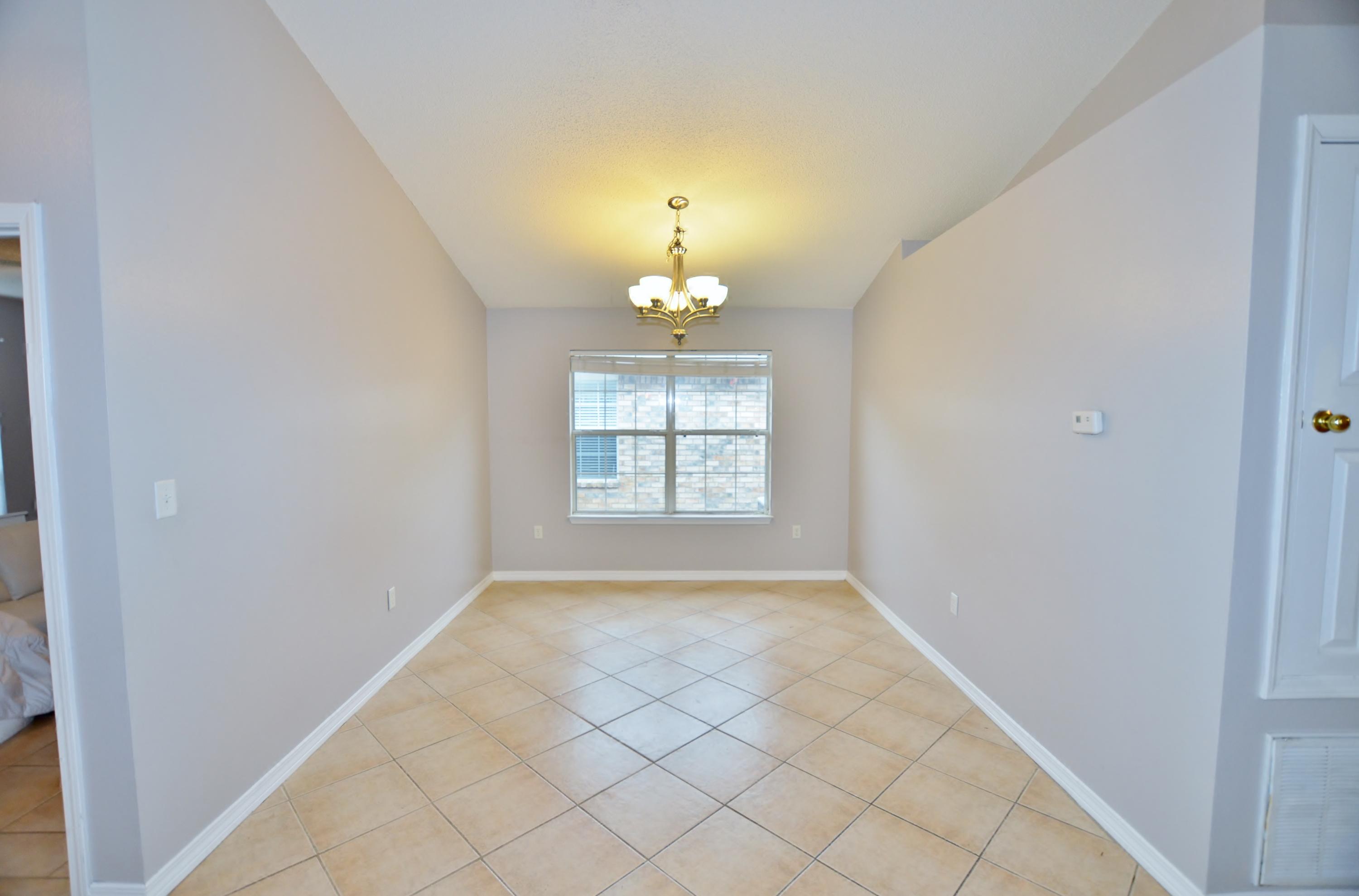 PARADISE RETREAT - Residential Lease