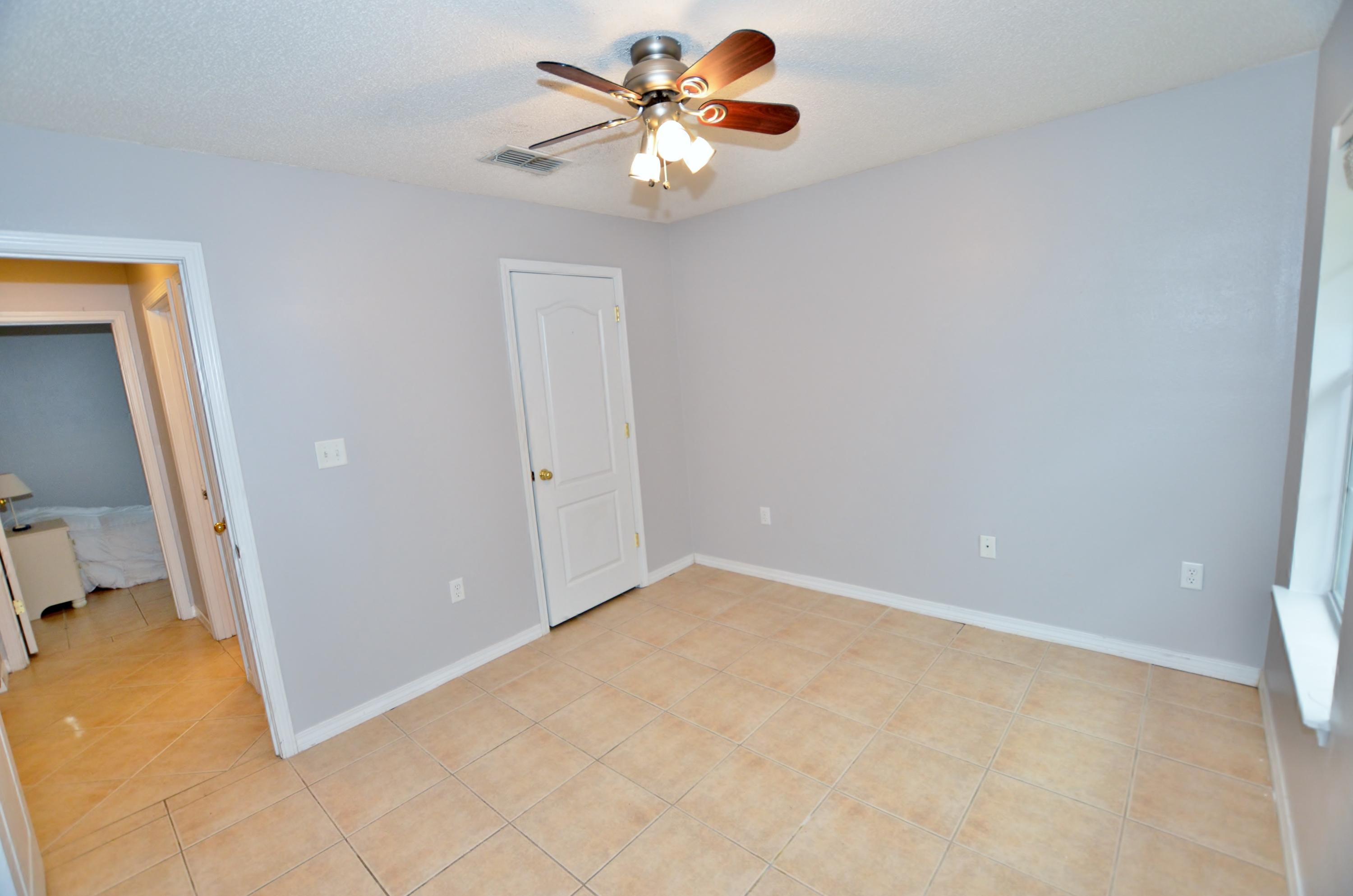 PARADISE RETREAT - Residential Lease