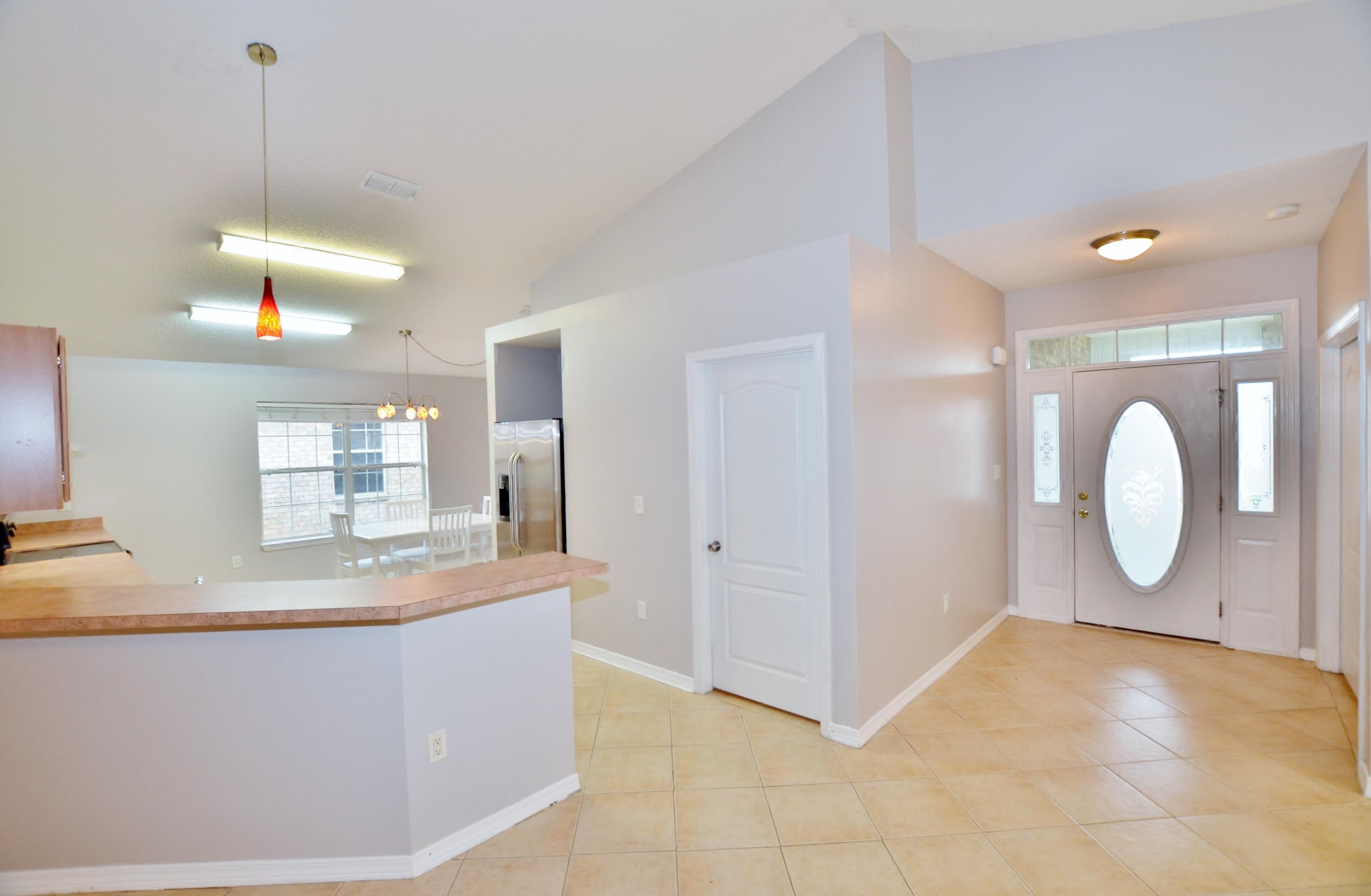 PARADISE RETREAT - Residential Lease