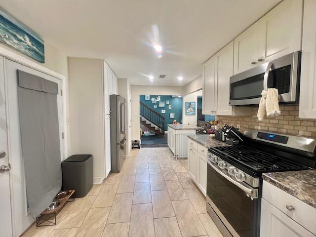 CAROL ANNE MANOR - Residential Lease