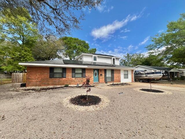 CAROL ANNE MANOR - Residential Lease