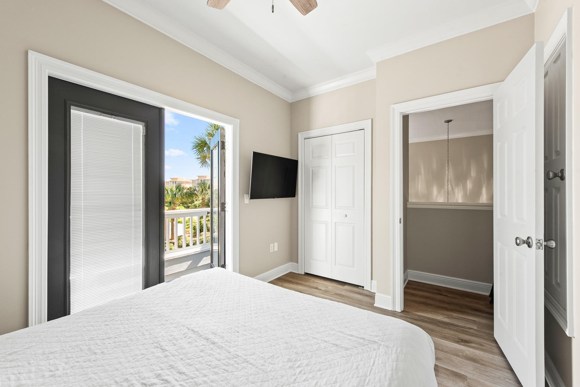 TRANQUIL SHORES - Residential