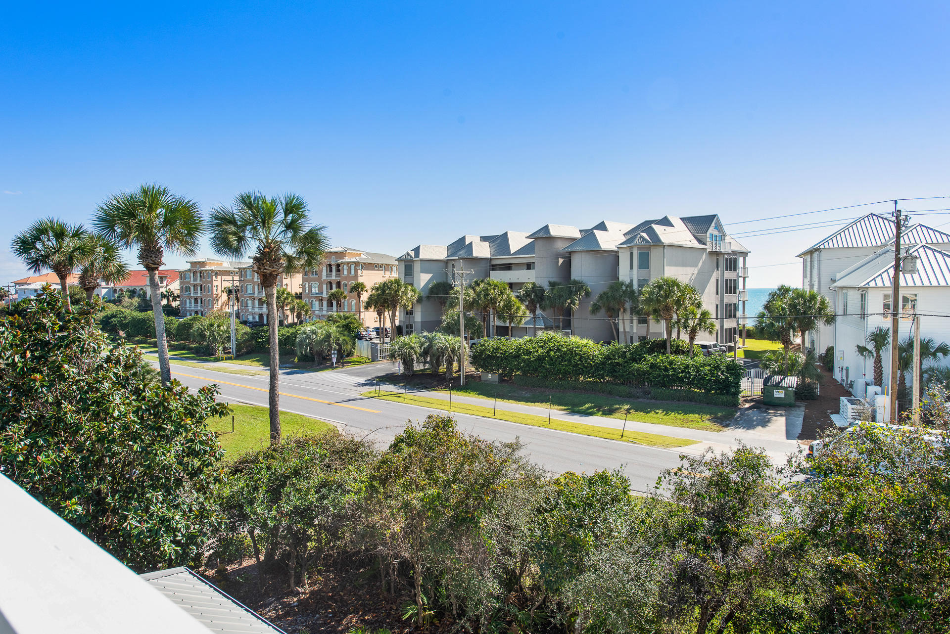 TRANQUIL SHORES - Residential
