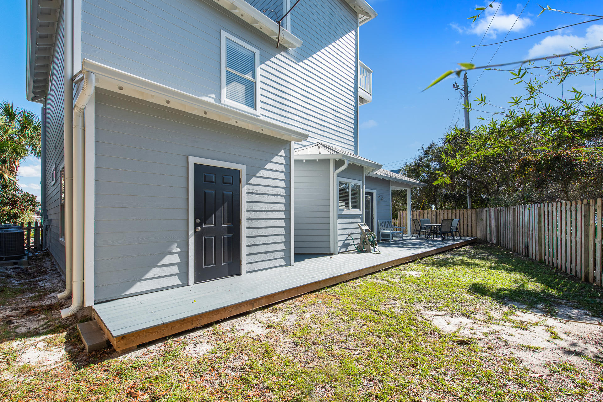 TRANQUIL SHORES - Residential