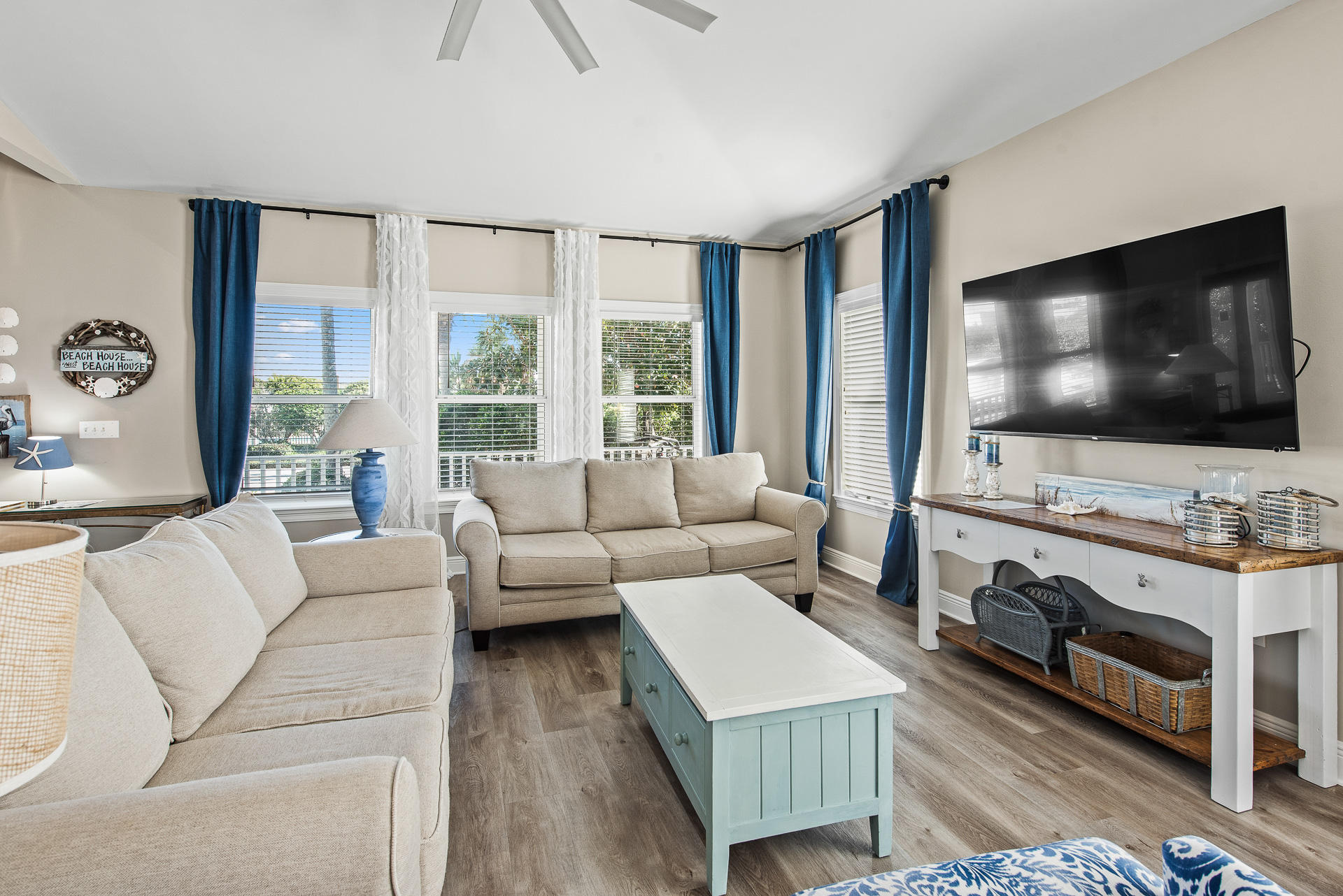 TRANQUIL SHORES - Residential