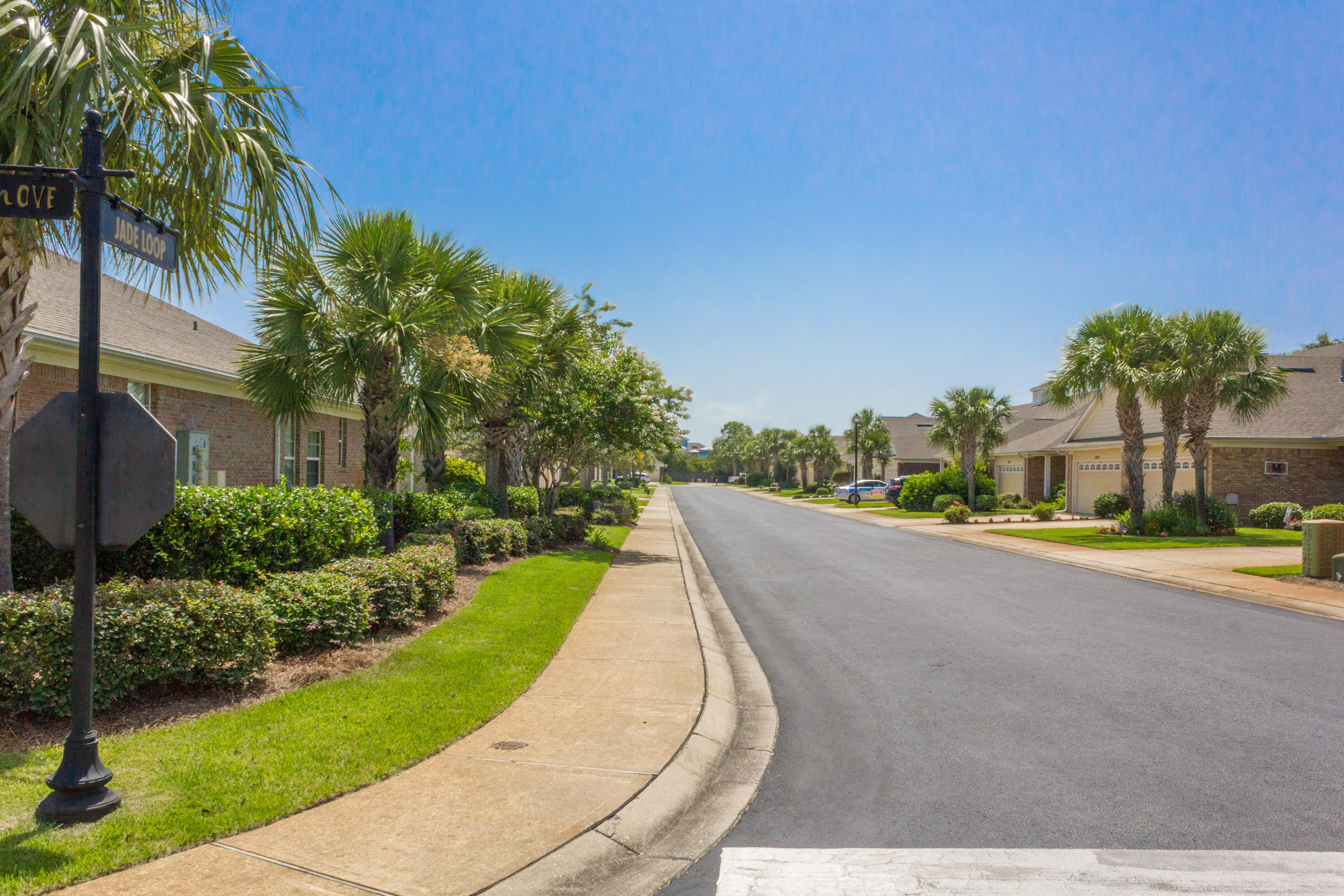 DIAMOND LAKES - Residential Lease