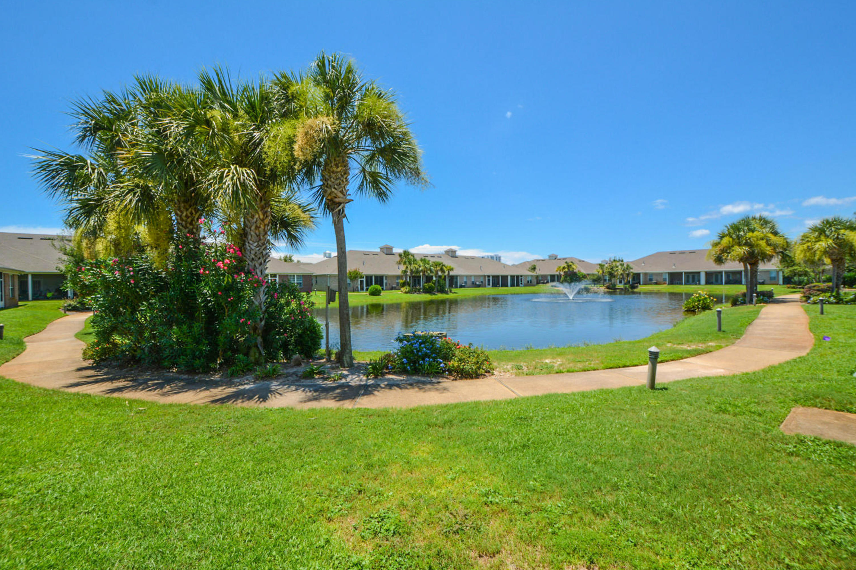 DIAMOND LAKES - Residential Lease