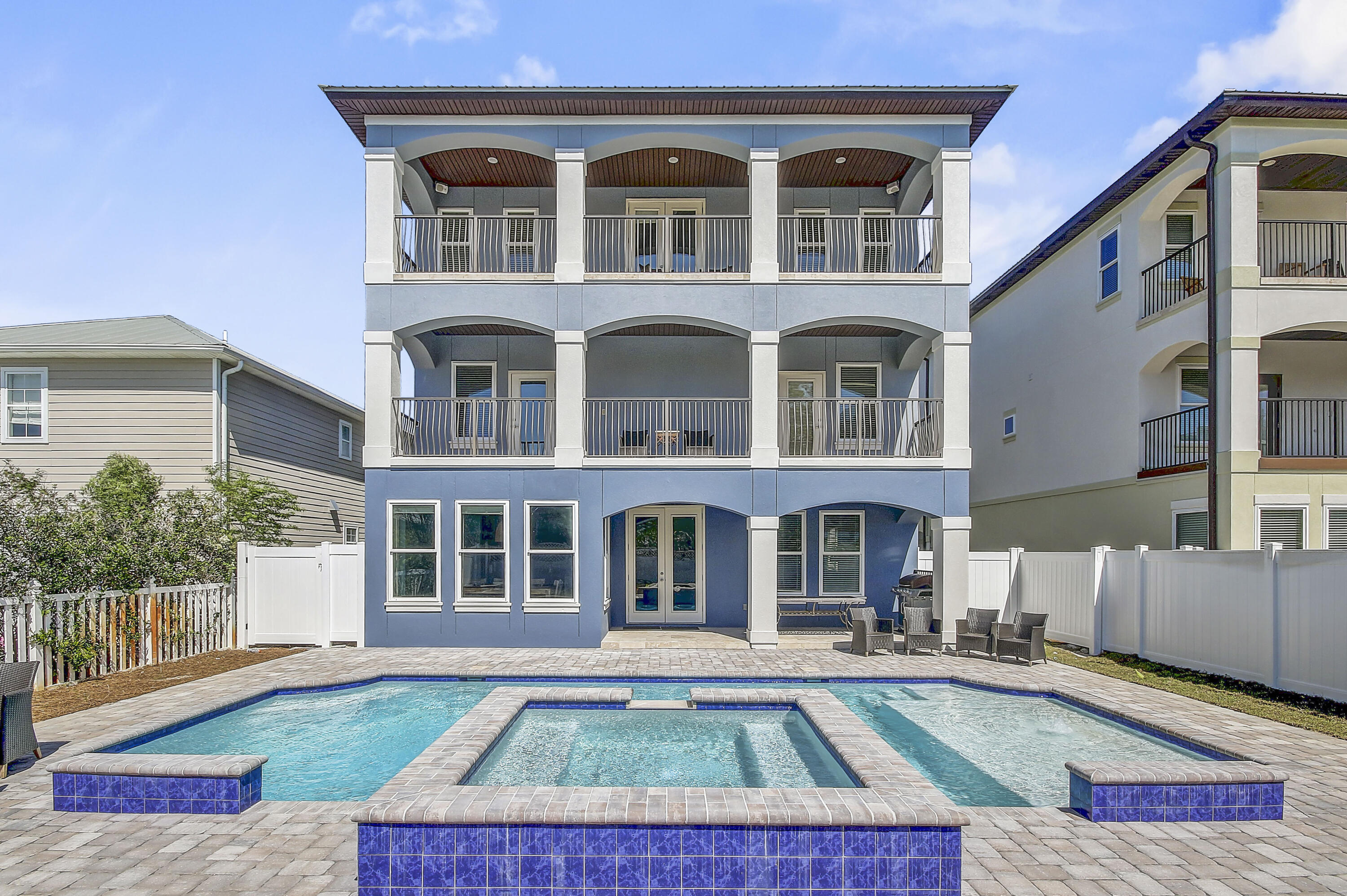 CRYSTAL BEACH - Residential