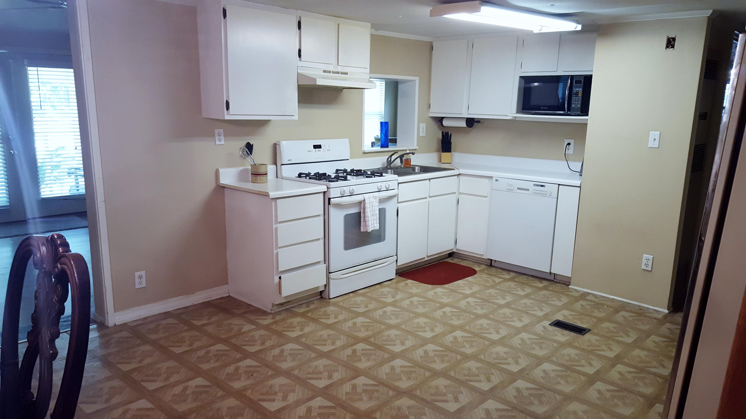 CHARLOTTE ESTATES - Residential