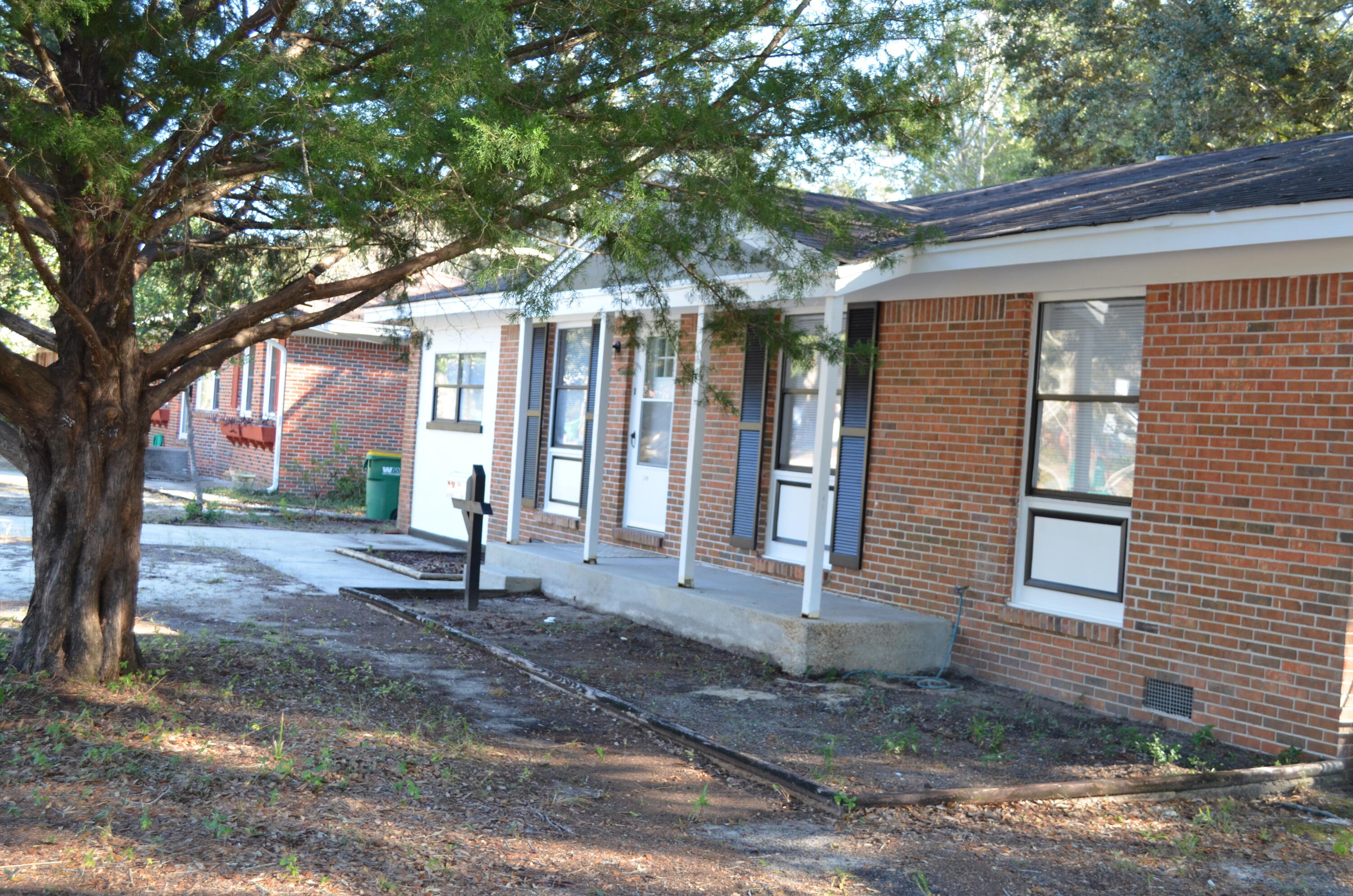 CAROL ANNE MANOR 1ST ADDN - Residential Lease