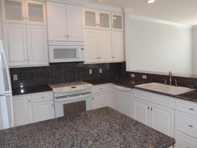 FRENCH QUARTERS - Residential Lease