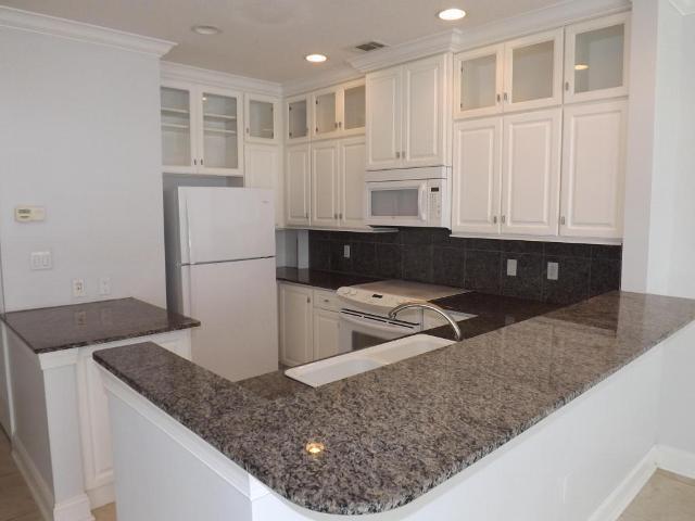 FRENCH QUARTERS - Residential Lease