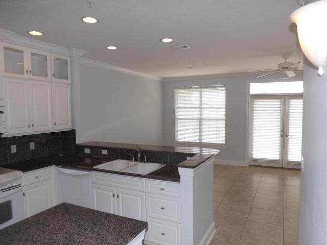 FRENCH QUARTERS - Residential Lease
