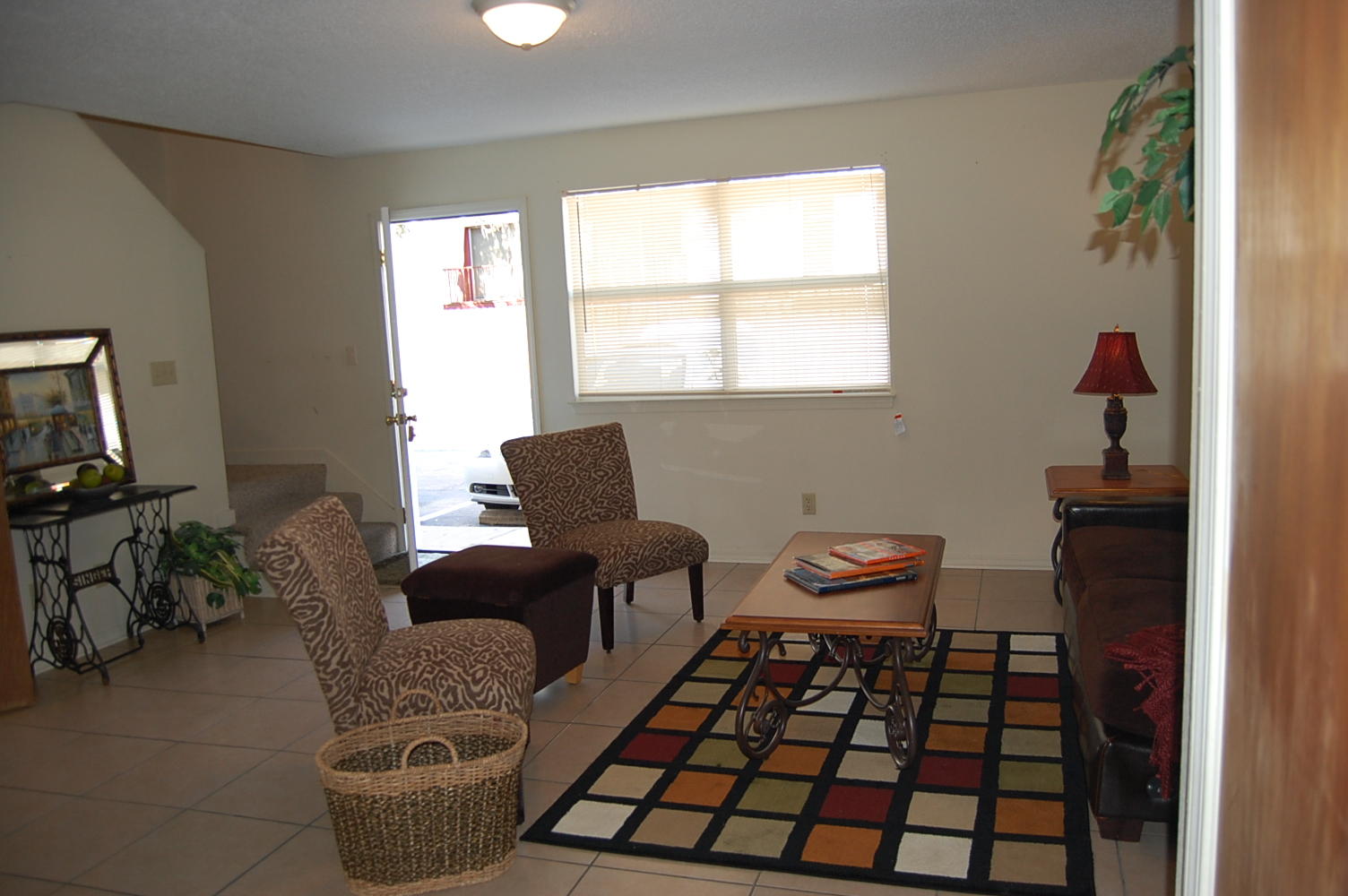 OAK TREE MANOR - Residential Lease