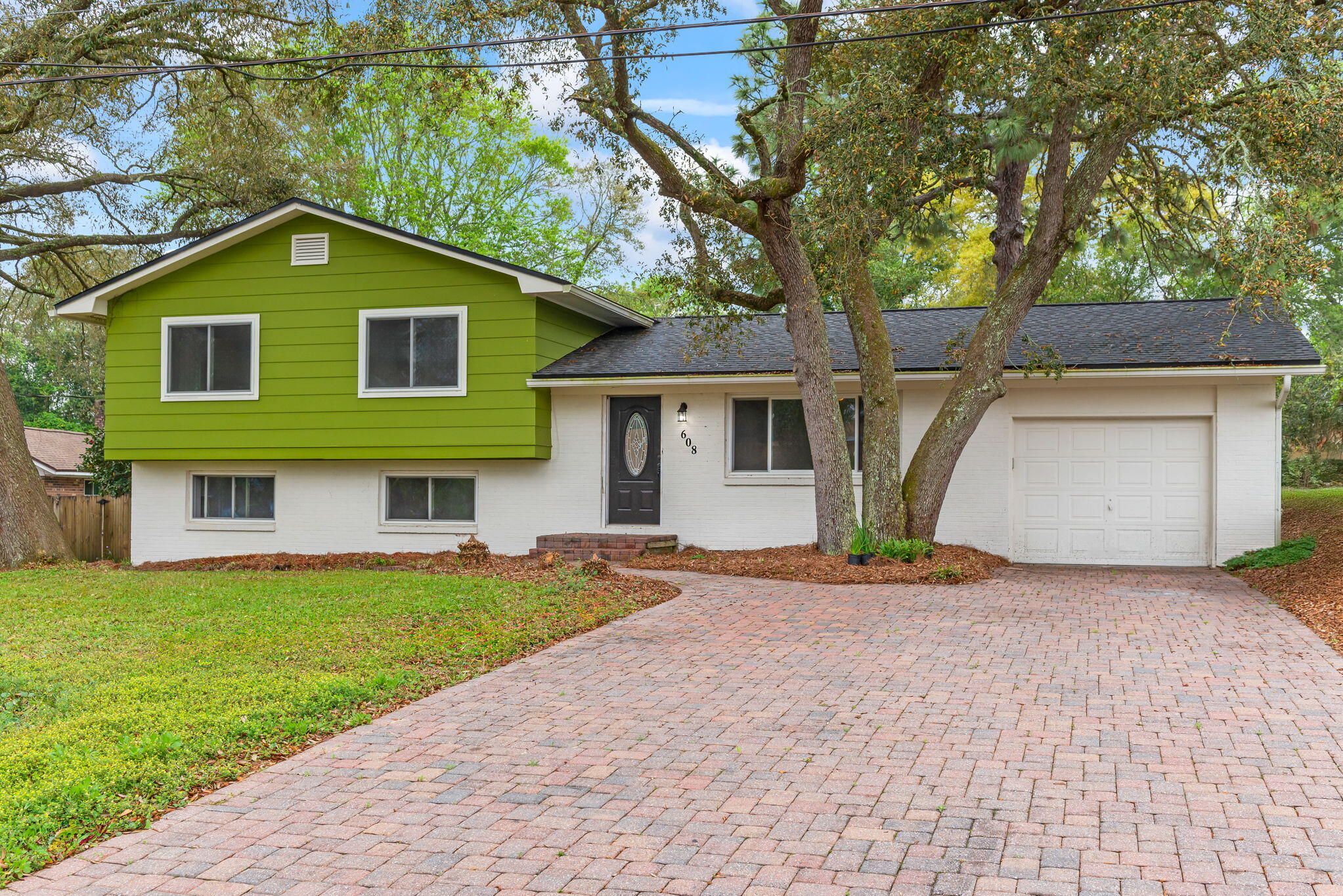 COLONY ESTATES - Residential