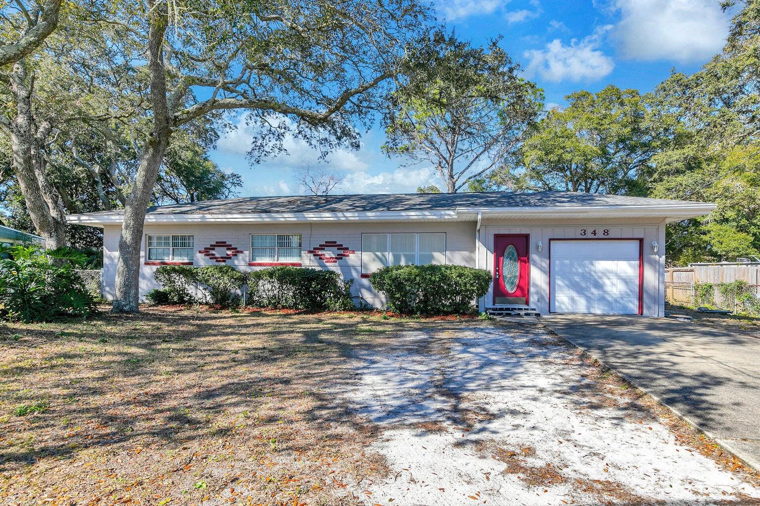 BACK ON MARKET AT NO FAULT TO SELLER. Lovely single-story, 3-bedroom home located in the highly desirable Elliot Point neighborhood! Just three streets away from
 Ferry Park, this property is situated on a spacious lot and features a fenced yard for added privacy. With recent updates including a new roof and HVAC in
 2023, this home is move-in ready and offers both comfort and convenience.