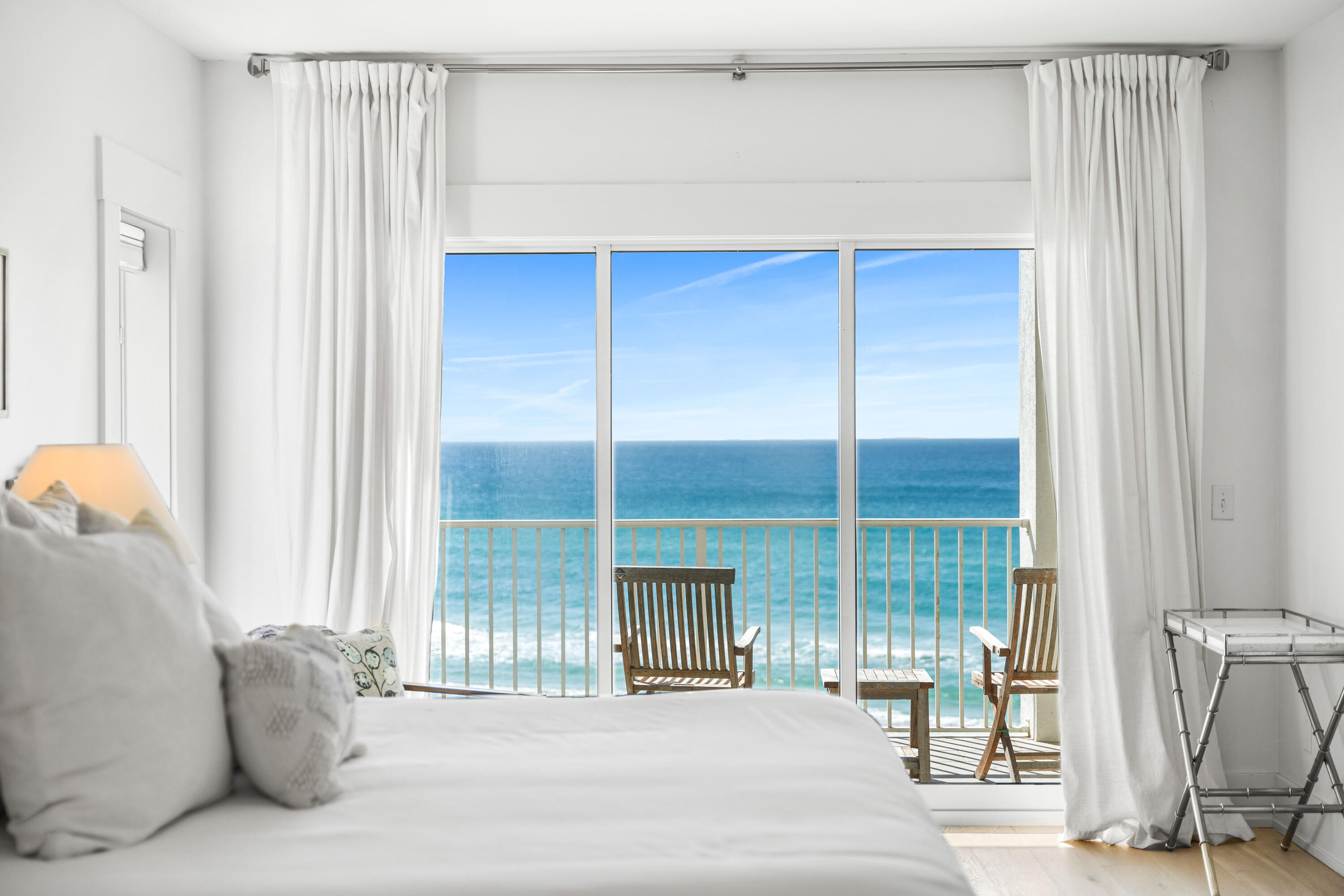 EMERALD SURF VILLAS - Residential