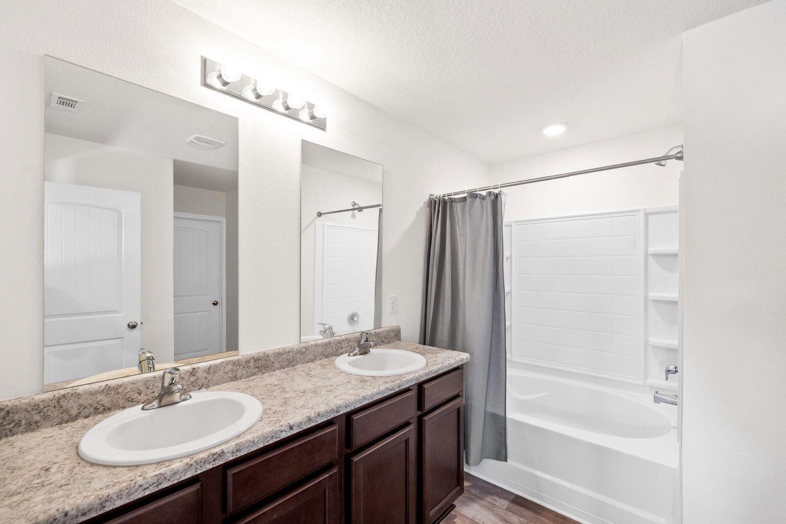 Redstone Commons - Residential Lease