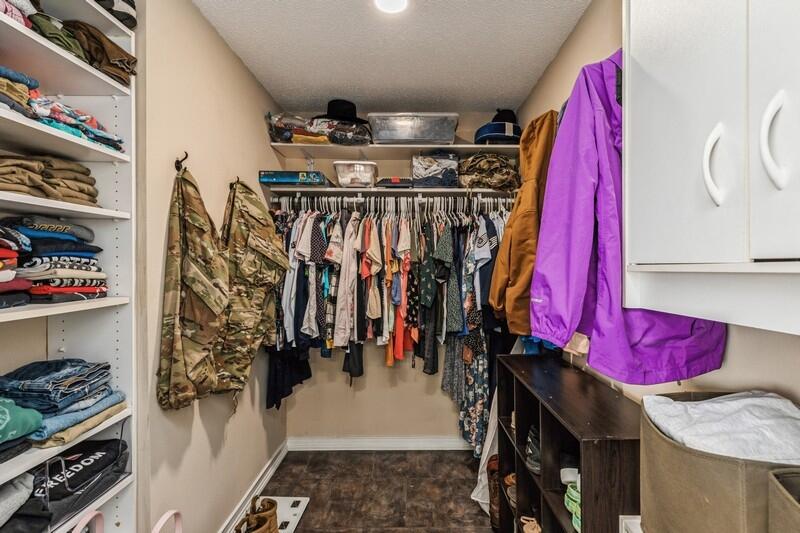 RIVERCHASE S/D PH 2 - Residential