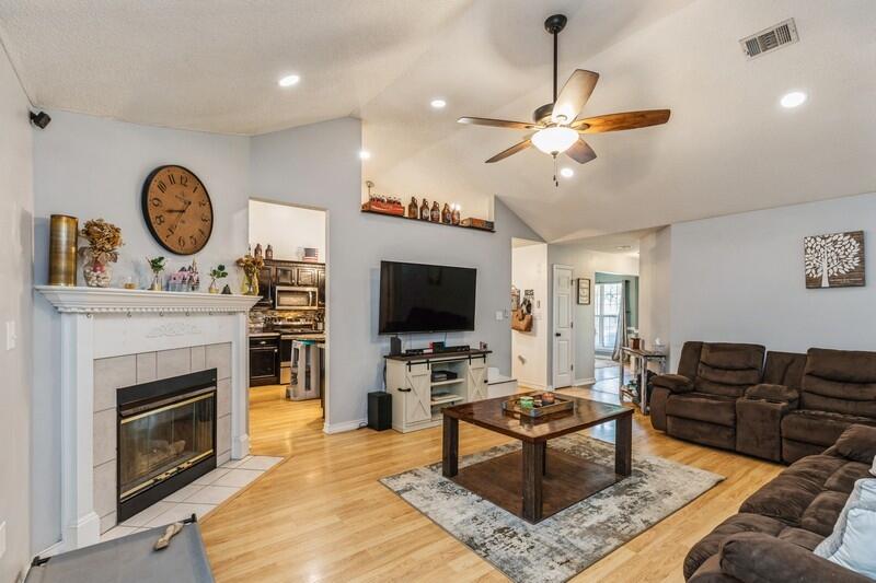 RIVERCHASE S/D PH 2 - Residential