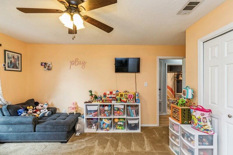 RIVERCHASE S/D PH 2 - Residential