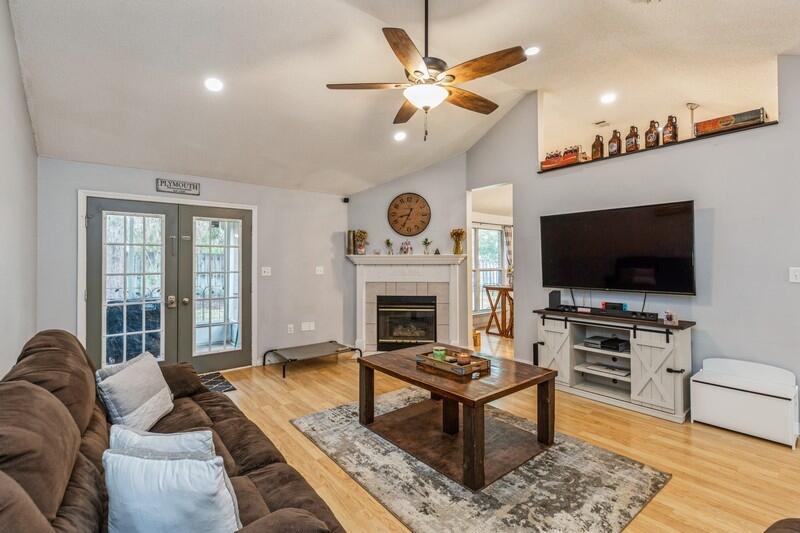 RIVERCHASE S/D PH 2 - Residential