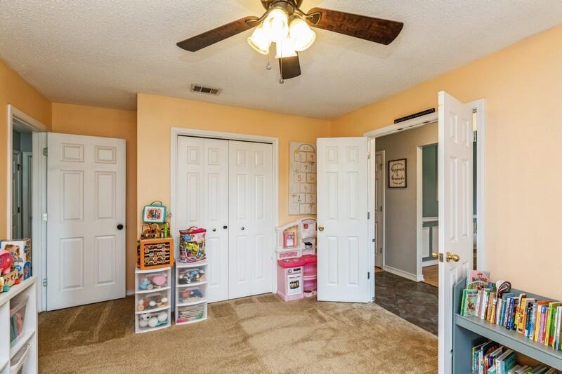 RIVERCHASE S/D PH 2 - Residential