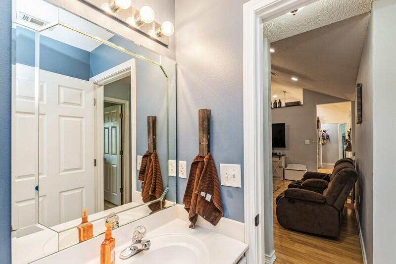 RIVERCHASE S/D PH 2 - Residential