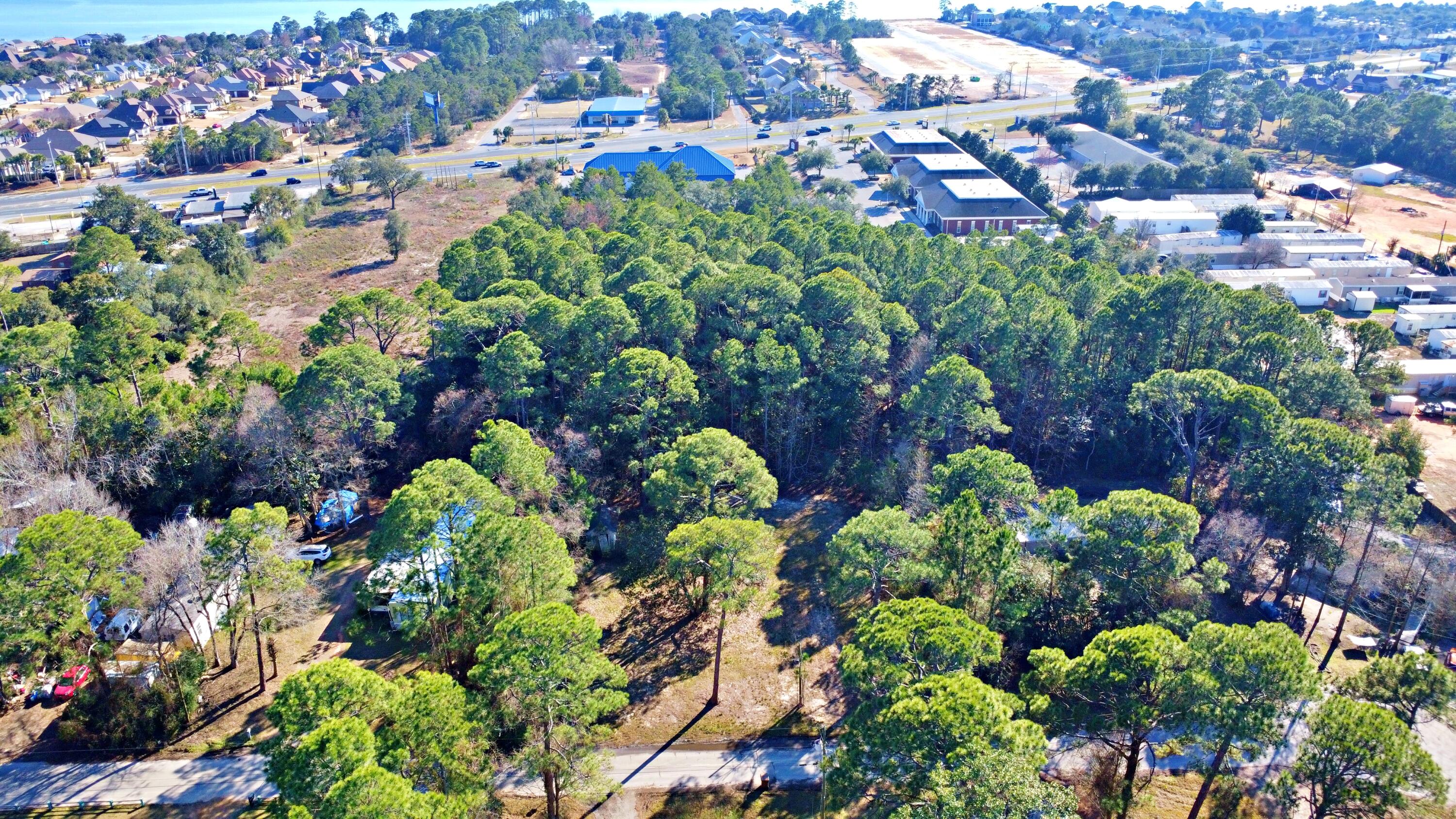LARKER WOOD ESTATES - Land