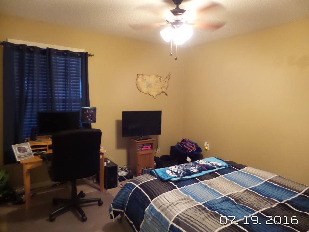 SHOAL TERRACE ESTATES - Residential Lease